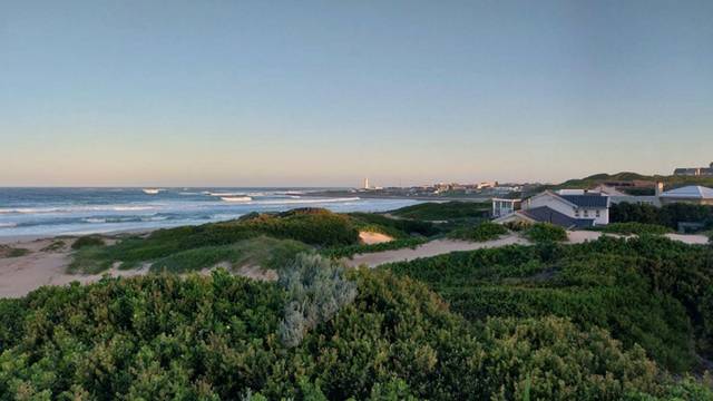 Overlooking-cape-st-francis-towards-seal-point-lighthouse Overlooking-cape-st-francis-towards-seal-point-lighthouse