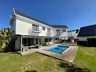 5 bedroom luxury villa sandpiper cape st francis resort accommodation 36